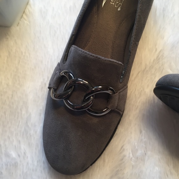 Aerosole grey suede pumps - Picture 6 of 7